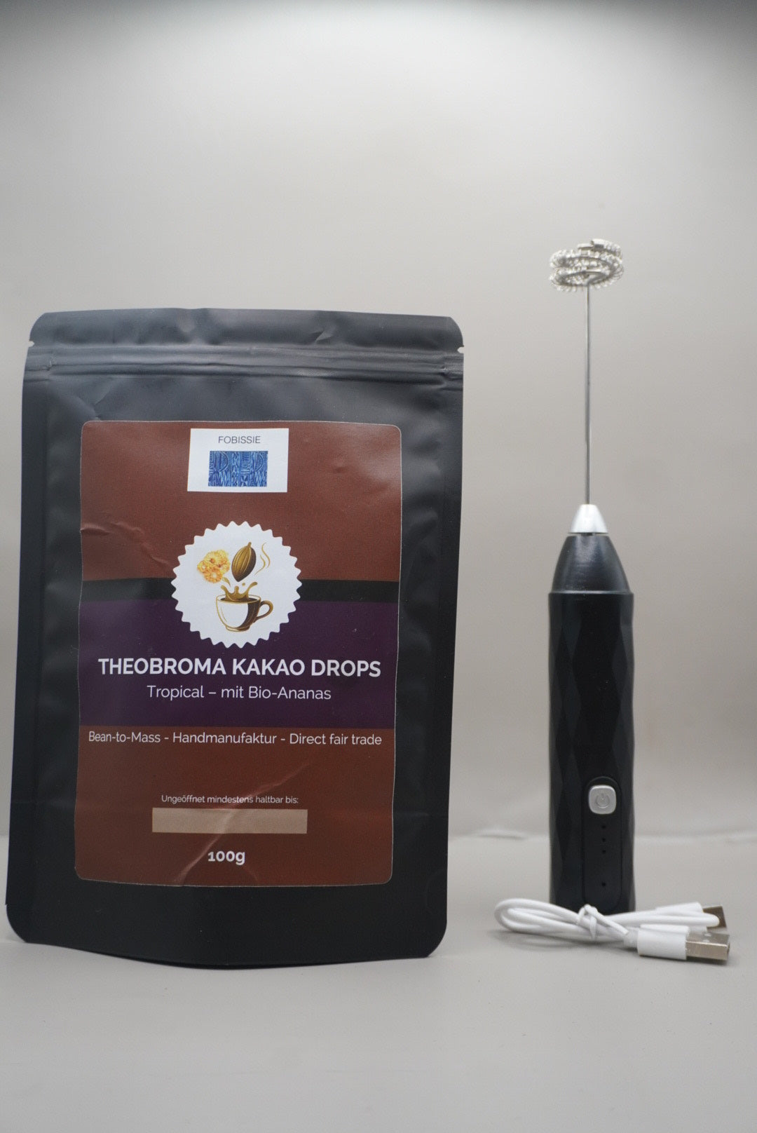 Fobissie Tropical Set – Kakaodrops mit Bio-Ananas + Milchaufschäumer