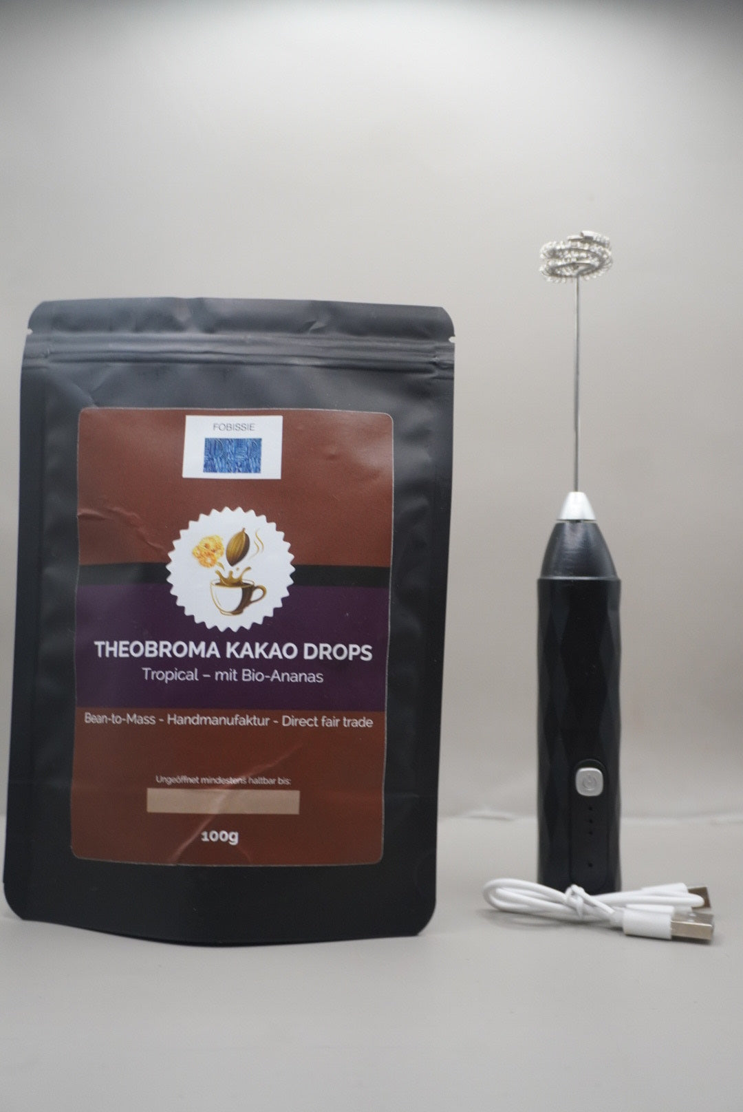 Fobissie Tropical Set – Kakaodrops mit Bio-Ananas + Milchaufschäumer